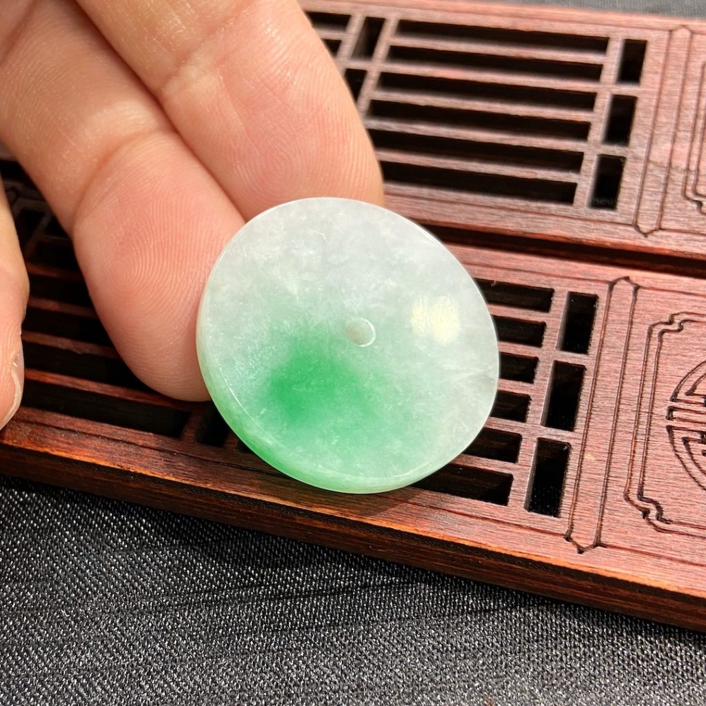一件翡翠