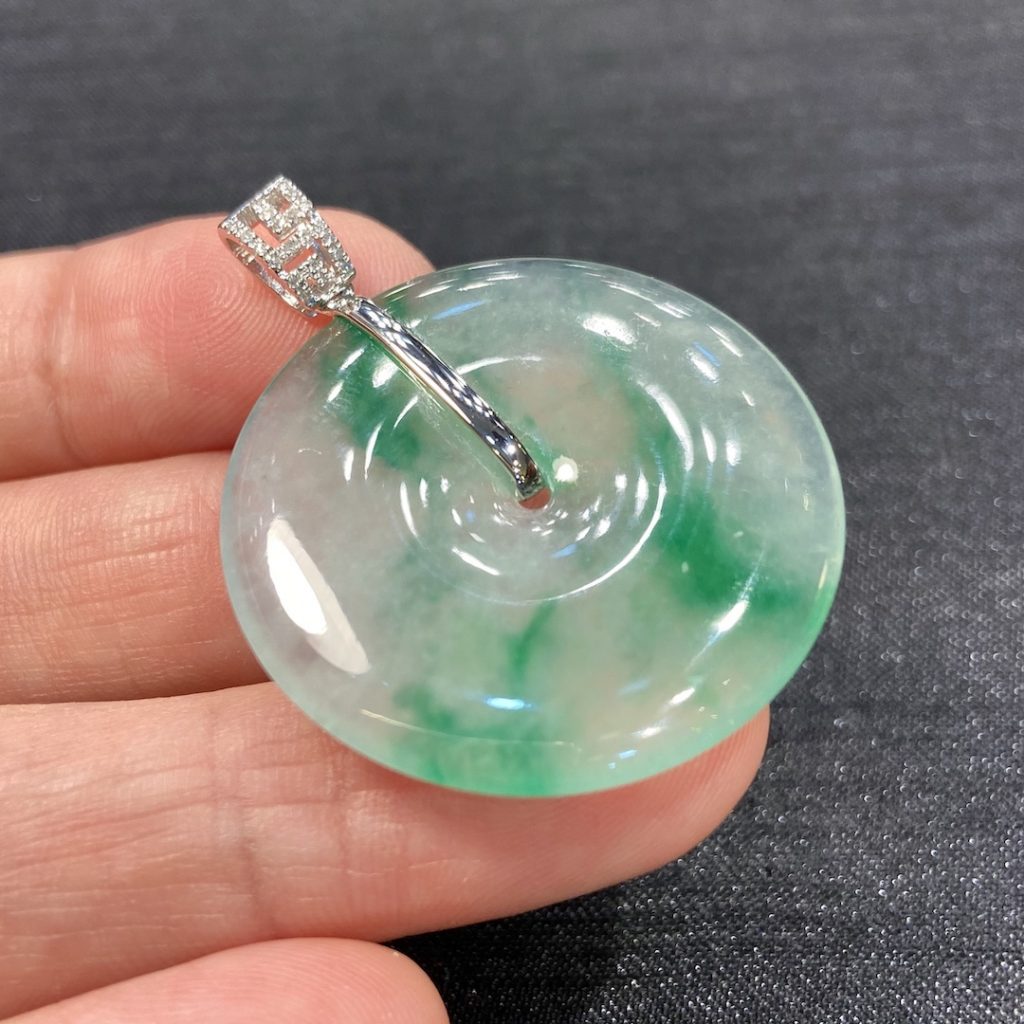 一件翡翠
